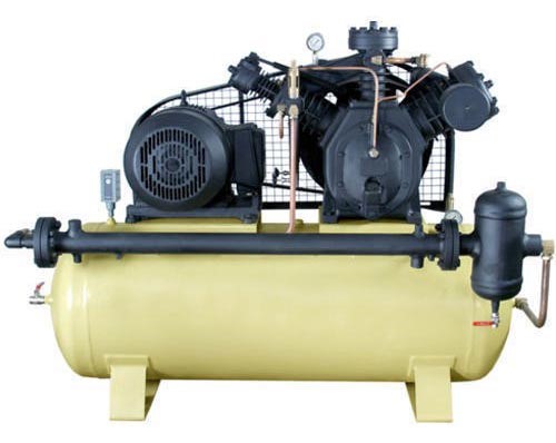 Reciprocating compressors in refrigeration system